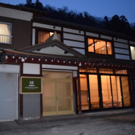 Gokayama Base Hotel Nanto Exterior foto